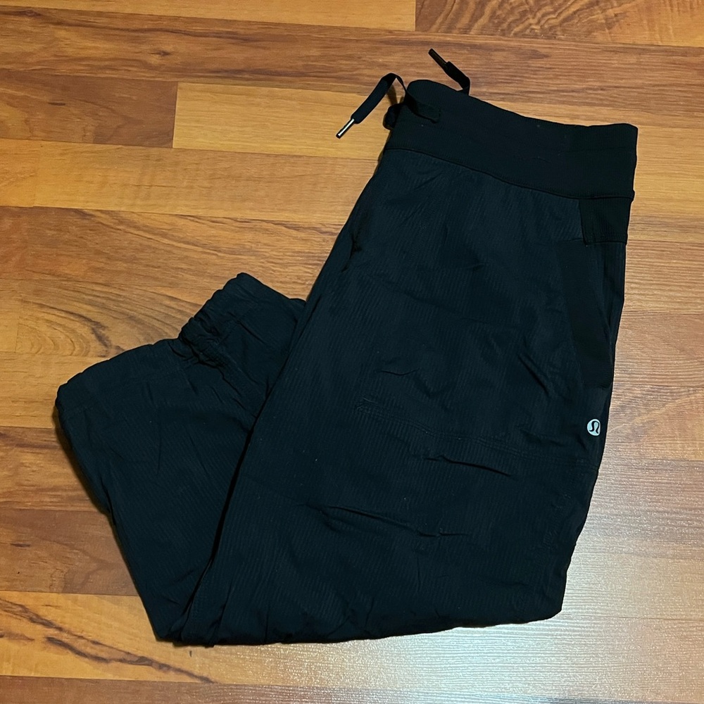 lululemon studio crop